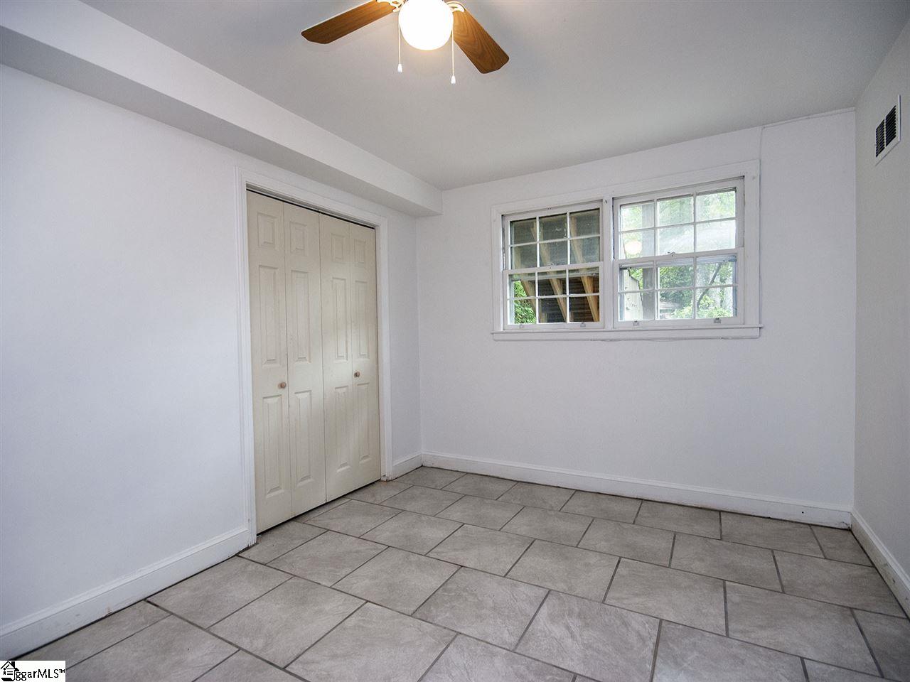 201 Sweetbriar Road Greenville, SC 29615 - Photo 32 of 36 Gallery Image 32