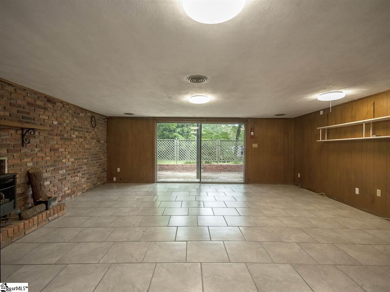 201 Sweetbriar Road Greenville, SC 29615 - Photo 35 of 36 Gallery Image 35