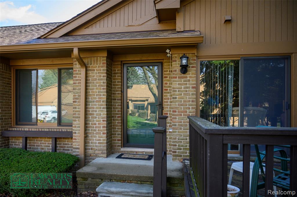 2122 London Bridge Drive Rochester Hills, MI 48307 - Photo 4 of 28 Gallery Image 4