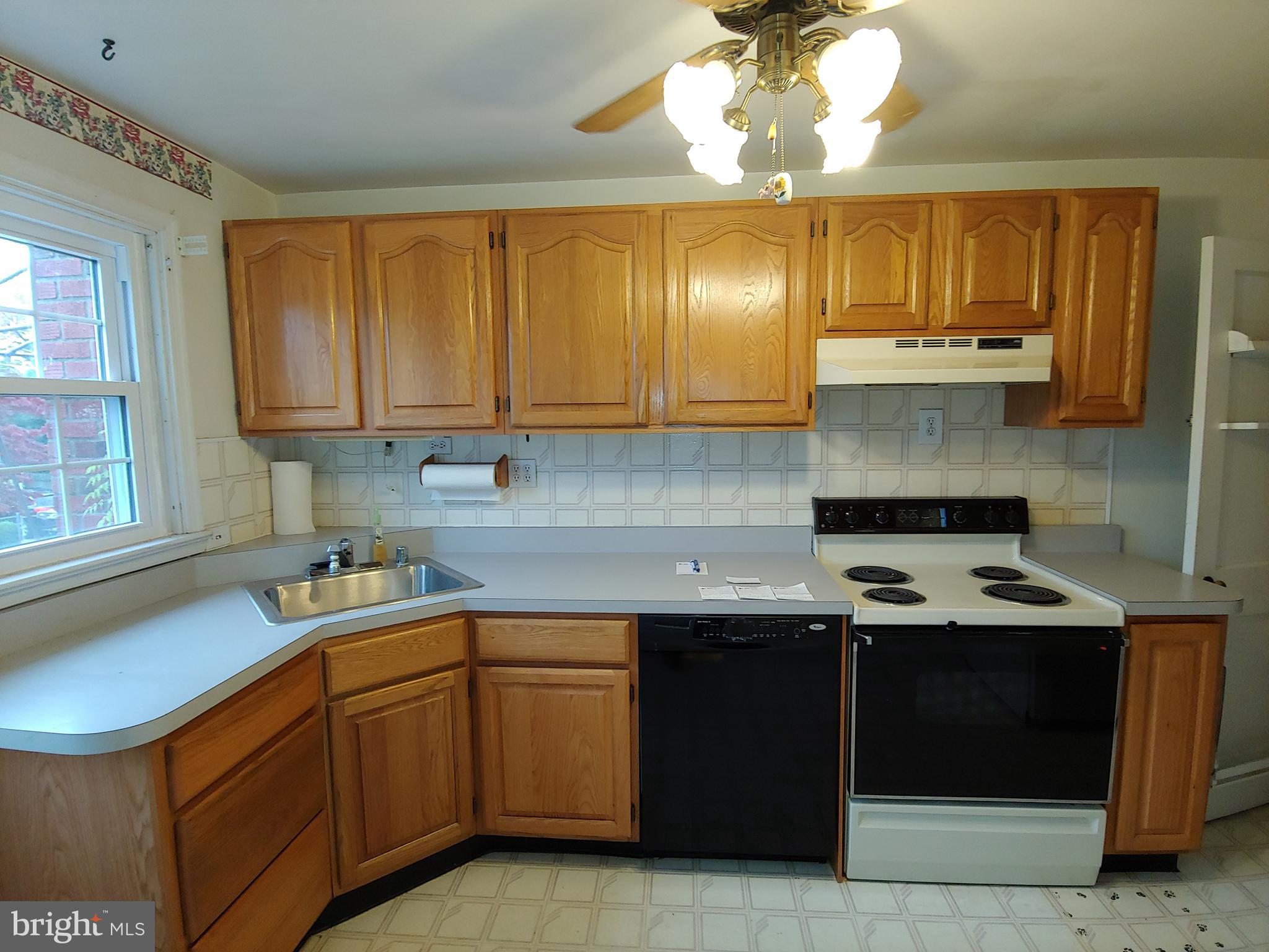 8107 Barksdale Road Towson, MD 21286 - Photo 14 of 55 plenty of counter space