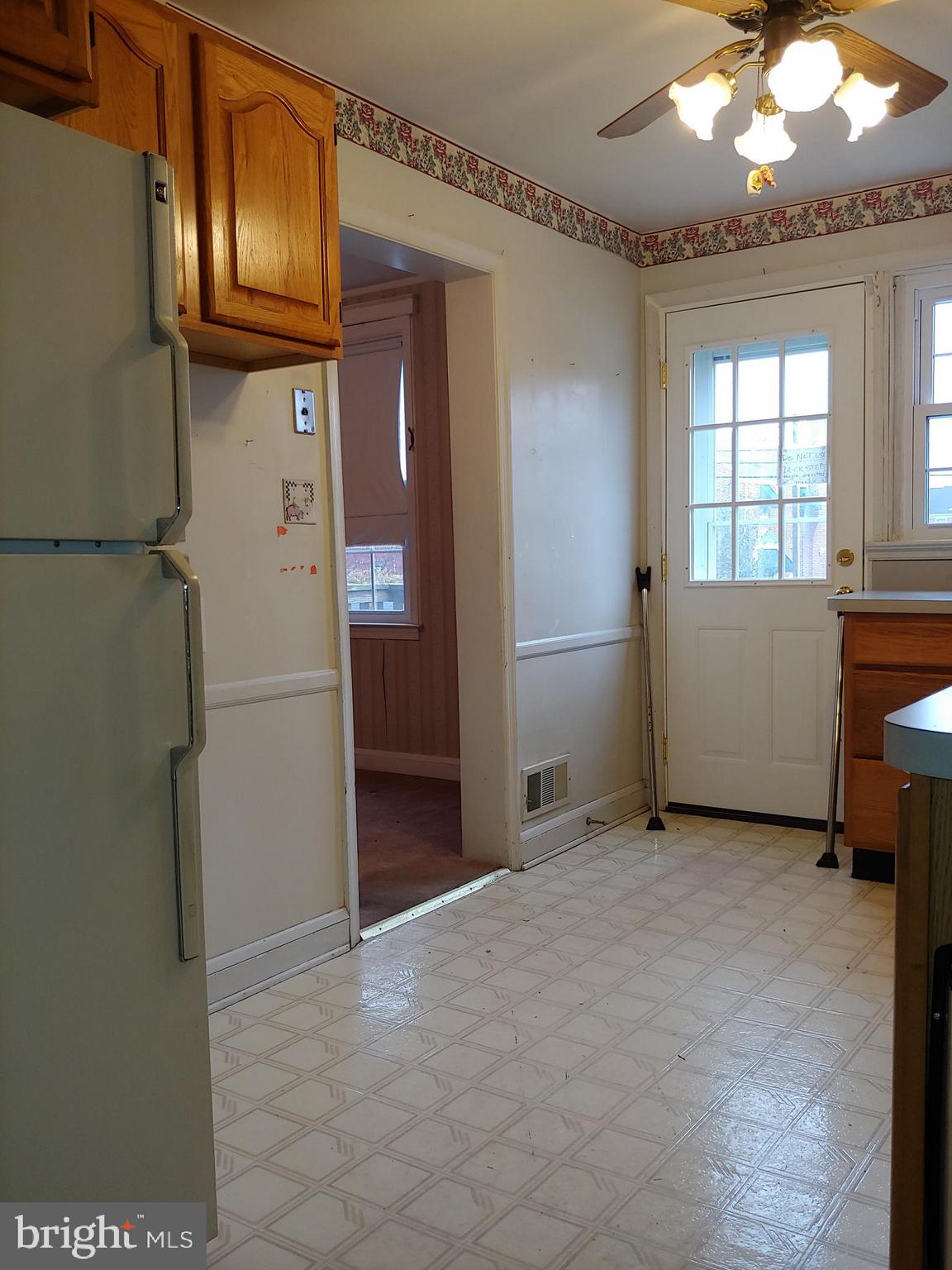 8107 Barksdale Road Towson, MD 21286 - Photo 17 of 55 Kitchen