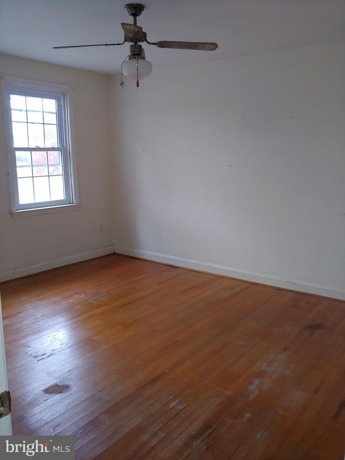 8107 Barksdale Road Towson, MD 21286 - Photo 23 of 55 masterbedroom