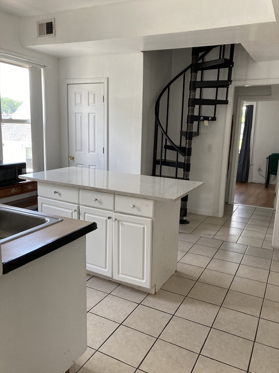 22 Home Street Worcester, MA 01609 - Photo 9 of 18