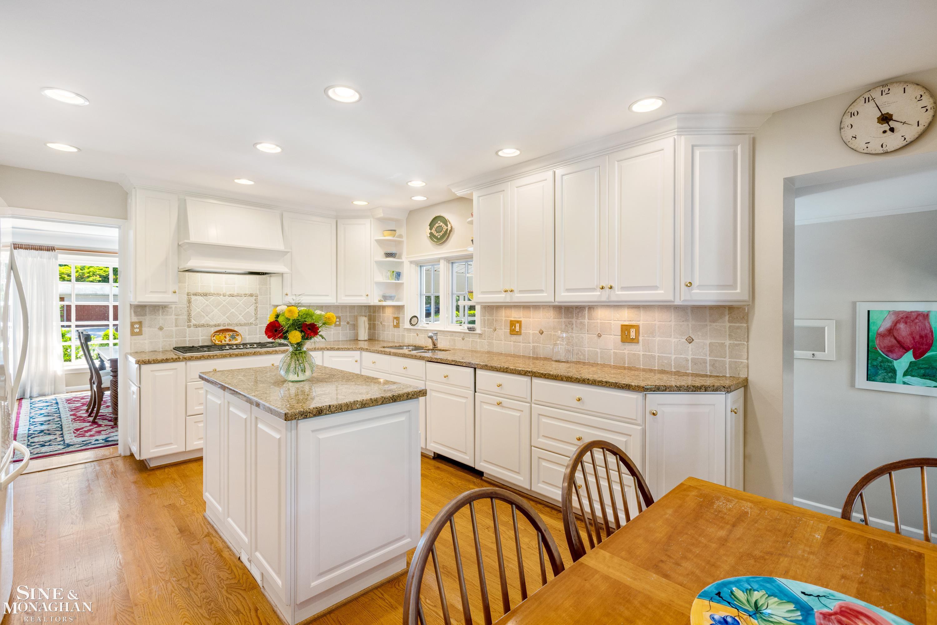 84 Clairview Road Grosse Pointe Shores, MI 48236 - Photo 13 of 68