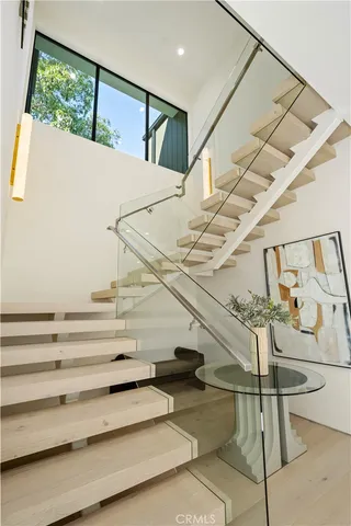 $3,695,000 | 10840 Queensland Street, Los Angeles, CA 90034