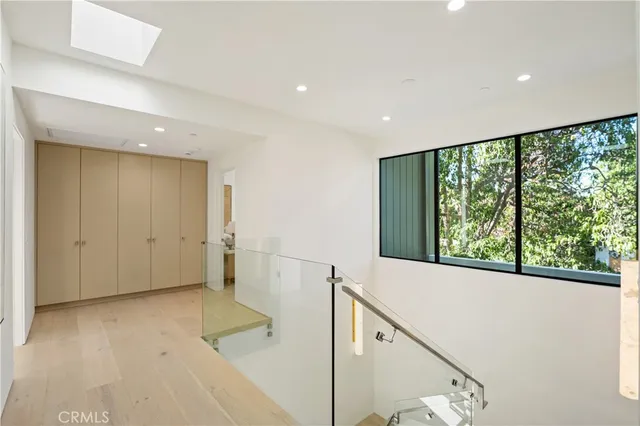$3,695,000 | 10840 Queensland Street, Los Angeles, CA 90034