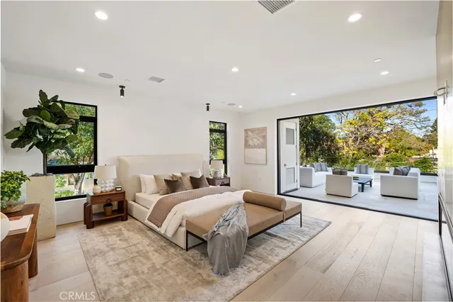 $3,695,000 | 10840 Queensland Street, Los Angeles, CA 90034