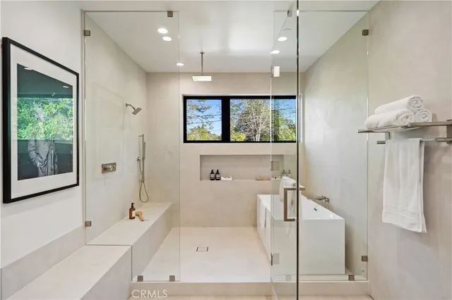 $3,695,000 | 10840 Queensland Street, Los Angeles, CA 90034