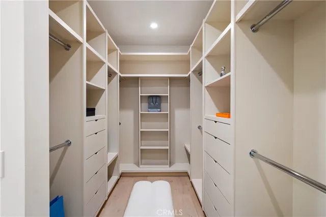 $3,695,000 | 10840 Queensland Street, Los Angeles, CA 90034