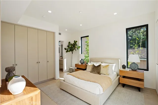 $3,695,000 | 10840 Queensland Street, Los Angeles, CA 90034