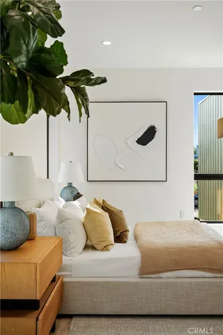 $3,695,000 | 10840 Queensland Street, Los Angeles, CA 90034