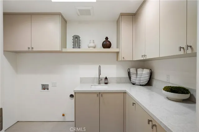 $3,695,000 | 10840 Queensland Street, Los Angeles, CA 90034