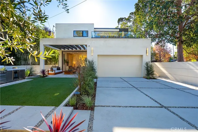 $3,695,000 | 10840 Queensland Street, Los Angeles, CA 90034