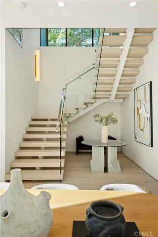 $3,695,000 | 10840 Queensland Street, Los Angeles, CA 90034