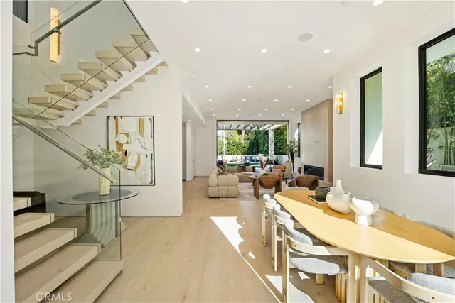 $3,695,000 | 10840 Queensland Street, Los Angeles, CA 90034