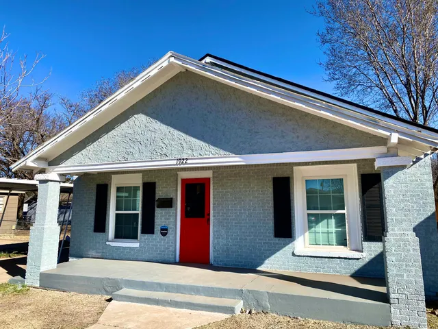 $1,735 | 1922 26th Street, Lubbock, TX 79411