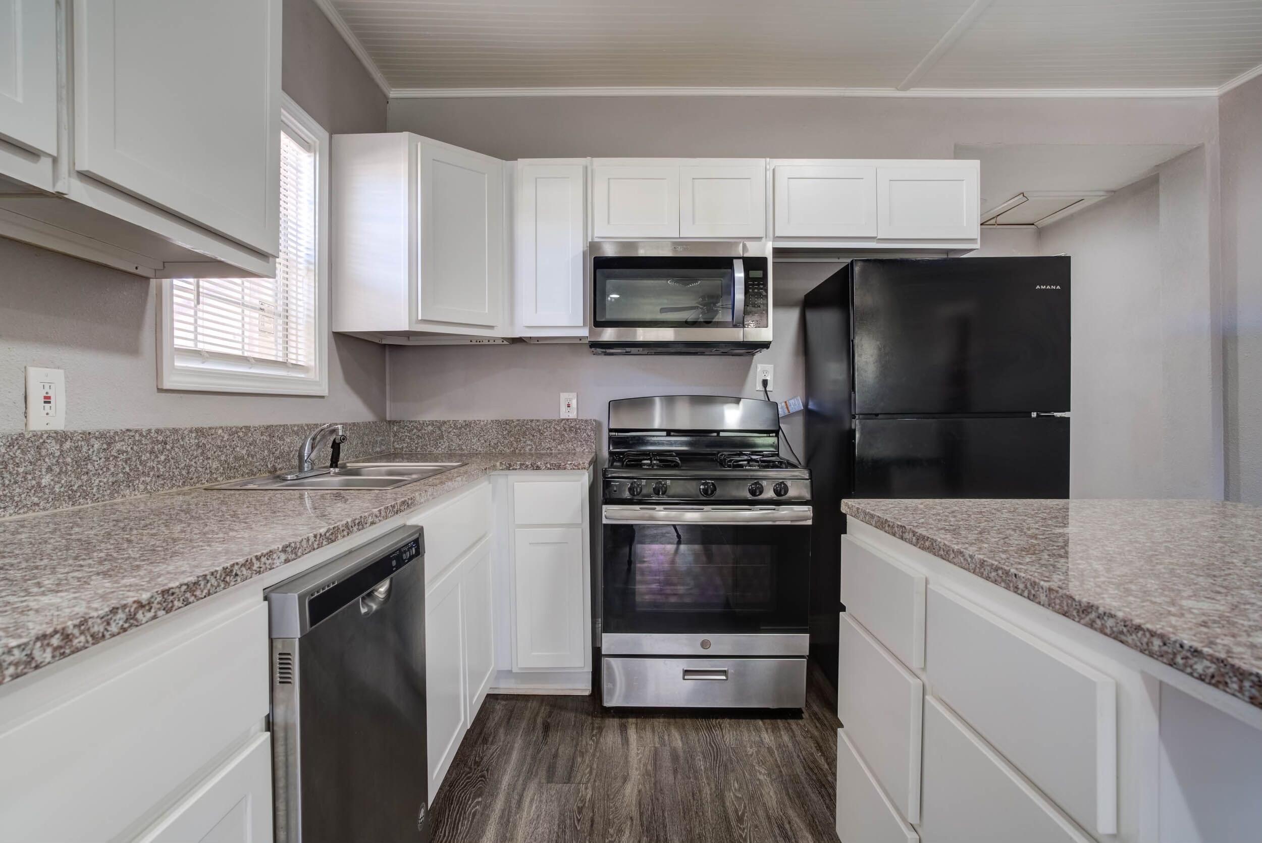 1922 26th Street Lubbock, TX 79411 - Photo 5 of 19 5