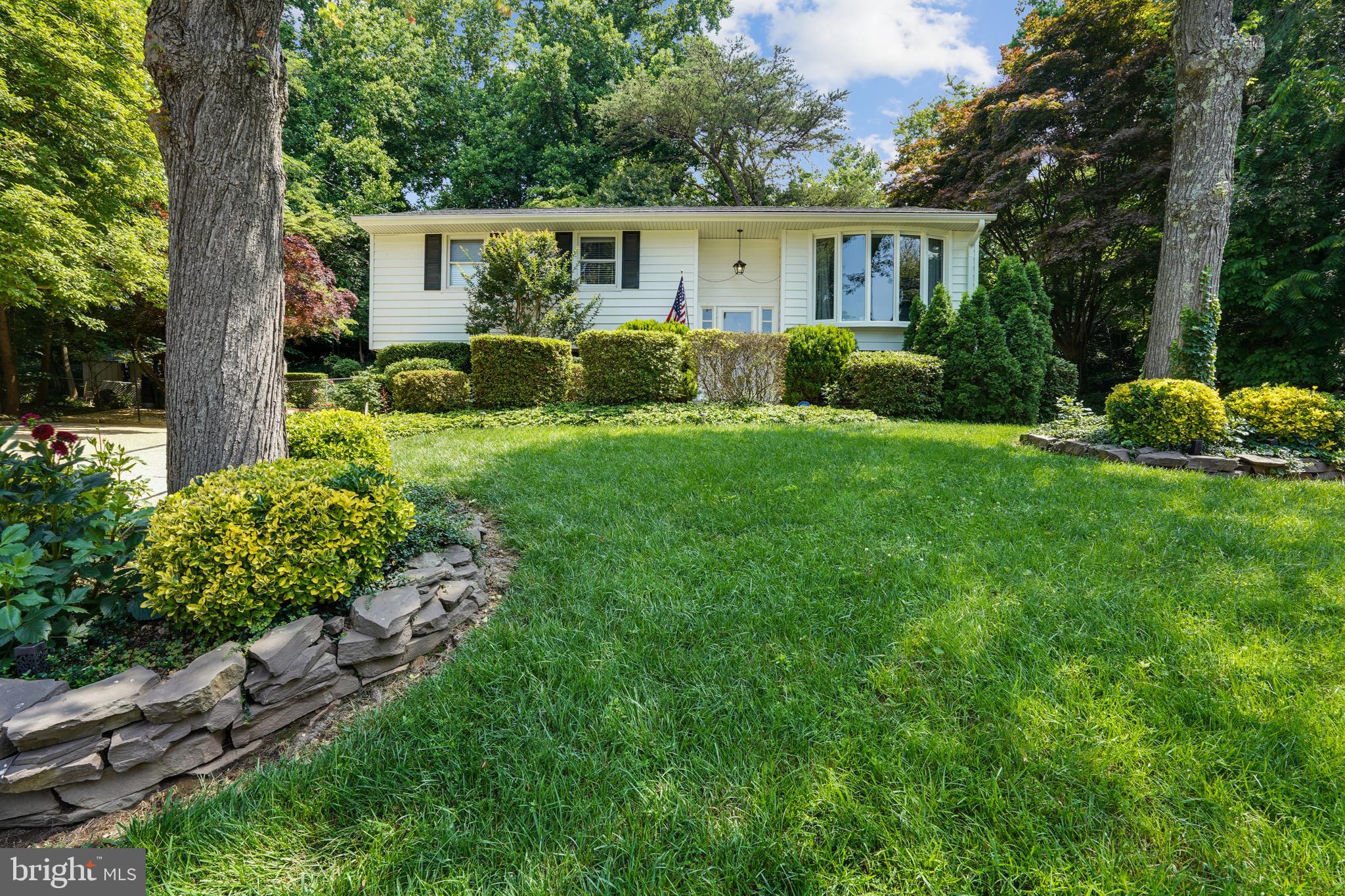 5325 Ringold Place Springfield, VA 22151 - Photo 2 of 44 Exterior Front