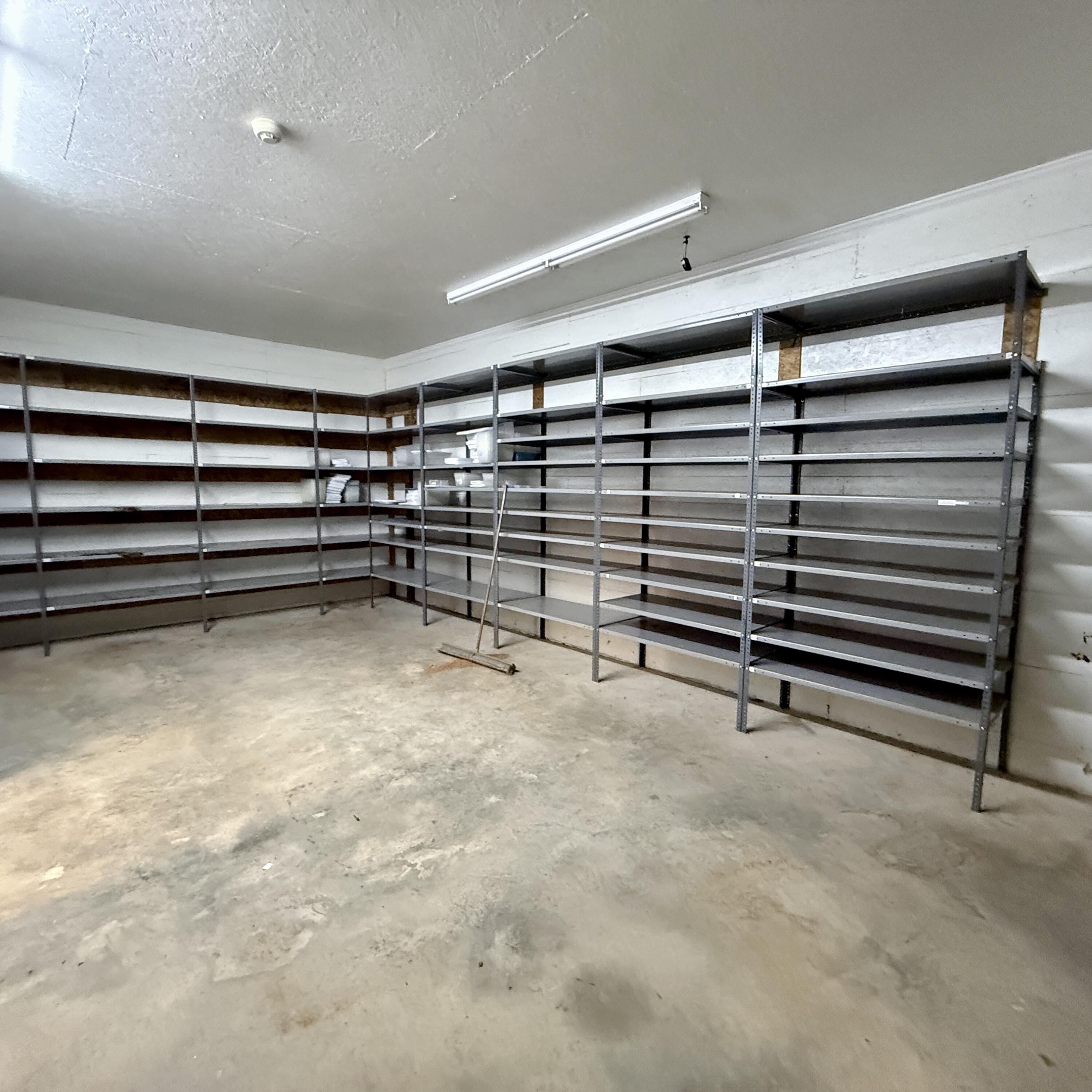 386 Oak Grove Road Summerville, GA 30747 - Photo 19 of 24 storage
