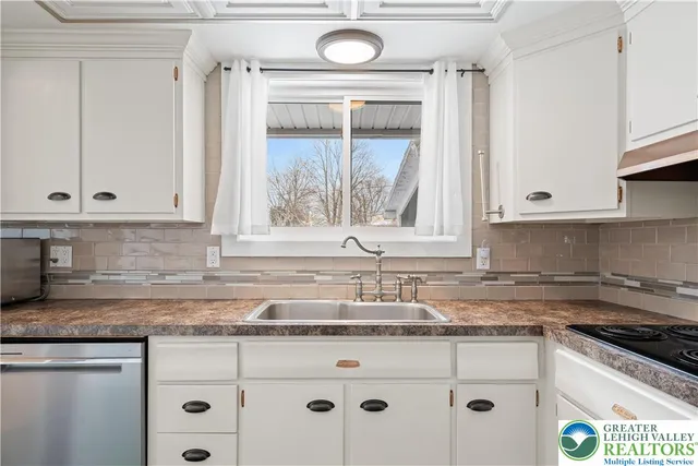 $415,000 | 621 Arndt Road, Easton, PA 18040