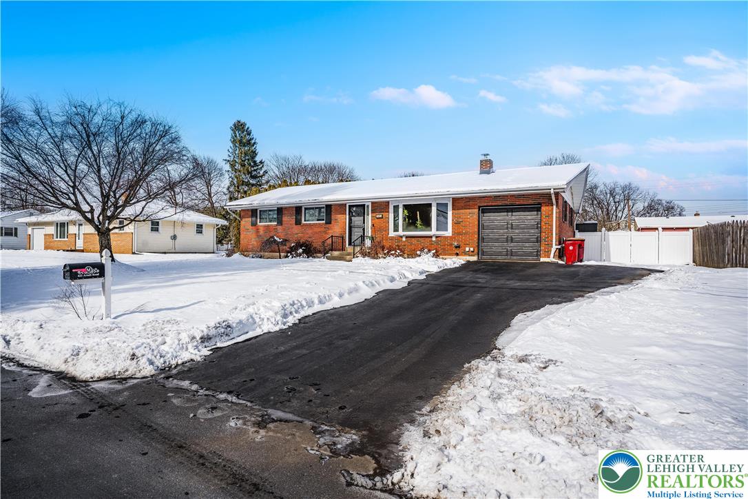 621 Arndt Road Easton, PA 18040 - Photo 4 of 58