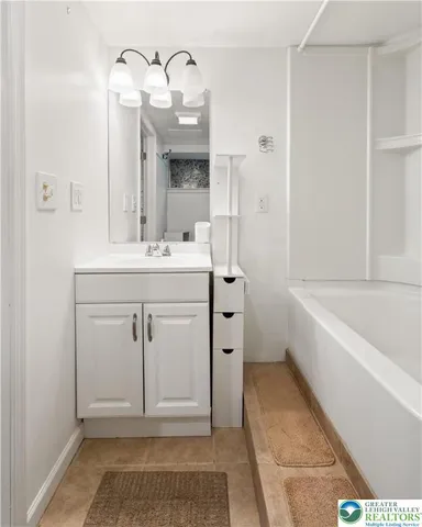 $415,000 | 621 Arndt Road, Easton, PA 18040