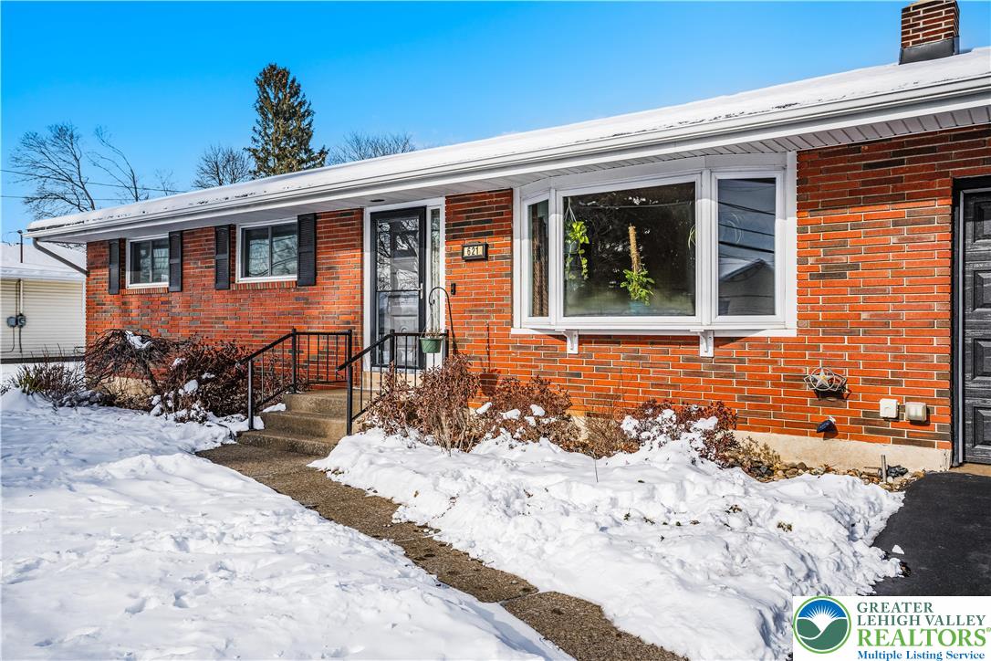 621 Arndt Road Easton, PA 18040 - Photo 5 of 58