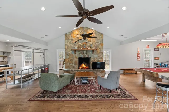 $1,975,000 | 393 Youngs Bend Road, Kershaw, SC 29067