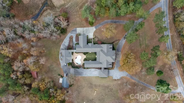 $1,975,000 | 393 Youngs Bend Road, Kershaw, SC 29067