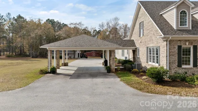 $1,975,000 | 393 Youngs Bend Road, Kershaw, SC 29067