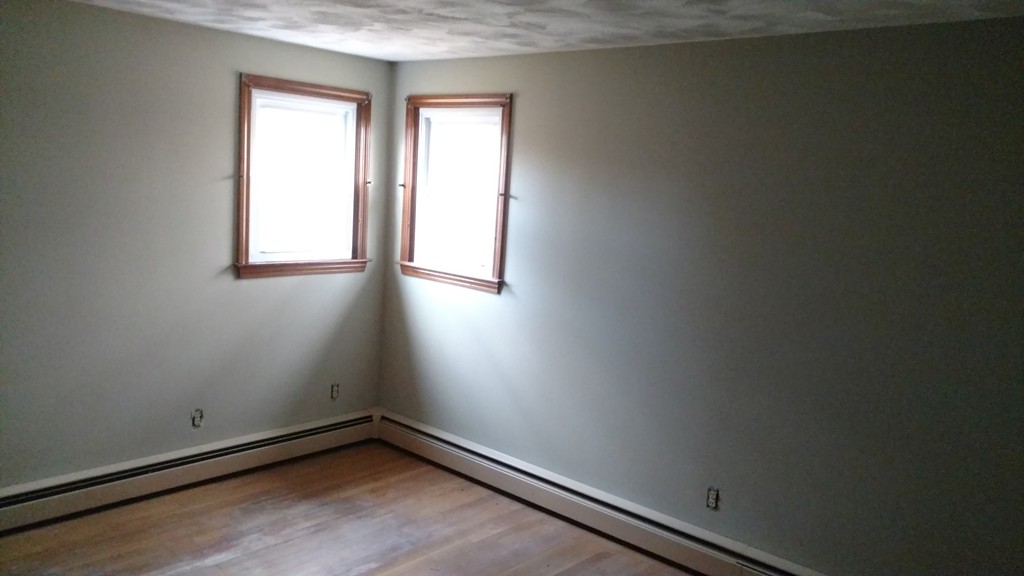 11 Rhinecliffe Road Swansea, MA 02777 - Photo 5 of 14 Gallery Image 5
