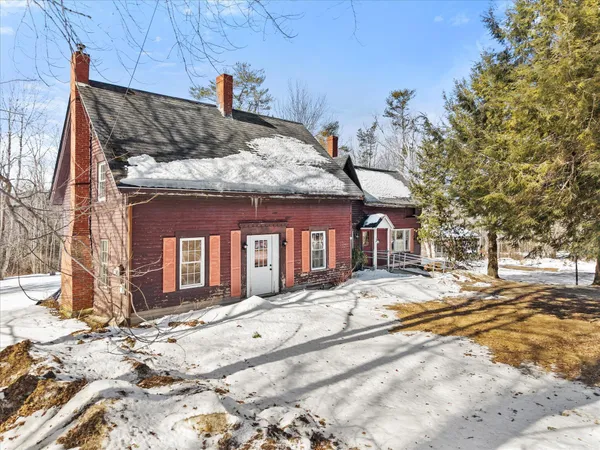 $280,000 | 55 West Side Drive, Verona Island, ME 04416