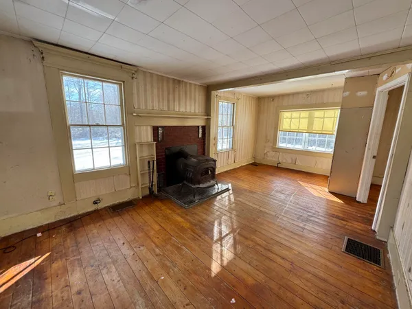 $280,000 | 55 West Side Drive, Verona Island, ME 04416