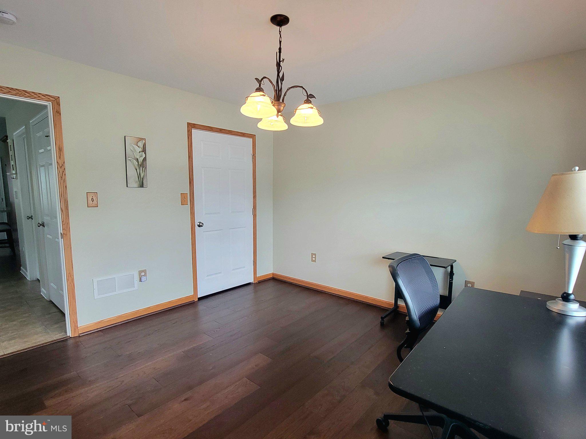 1049 Newville Road Carlisle, PA 17013 - Photo 7 of 35 Gallery Image 7