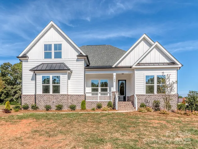 $699,900 | 156 Triple Ponds Court, Clover, SC 29710