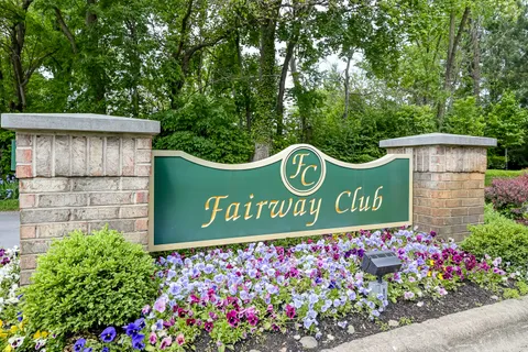 $519,900 | 128 Fairway Drive, La Grange, IL 60525