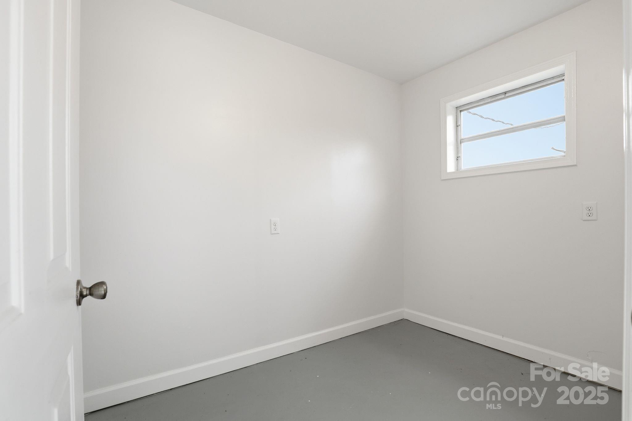 1618 Union Grove Road Lenoir, NC 28645 - Photo 5 of 24 a small space with a window