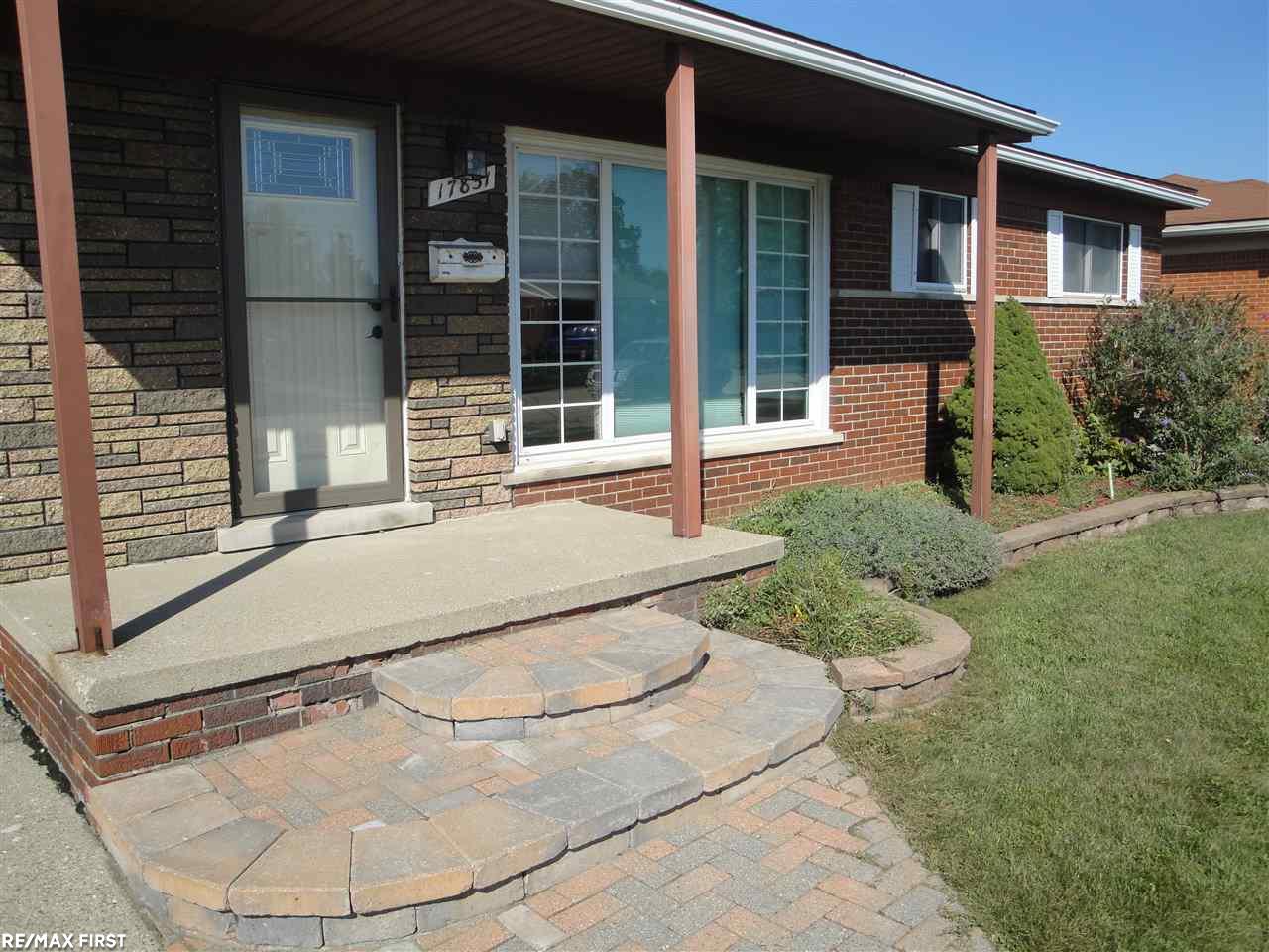 17851 North Wind Drive Fraser, MI 48026 - Photo 2 of 25 31331971-1.JPG