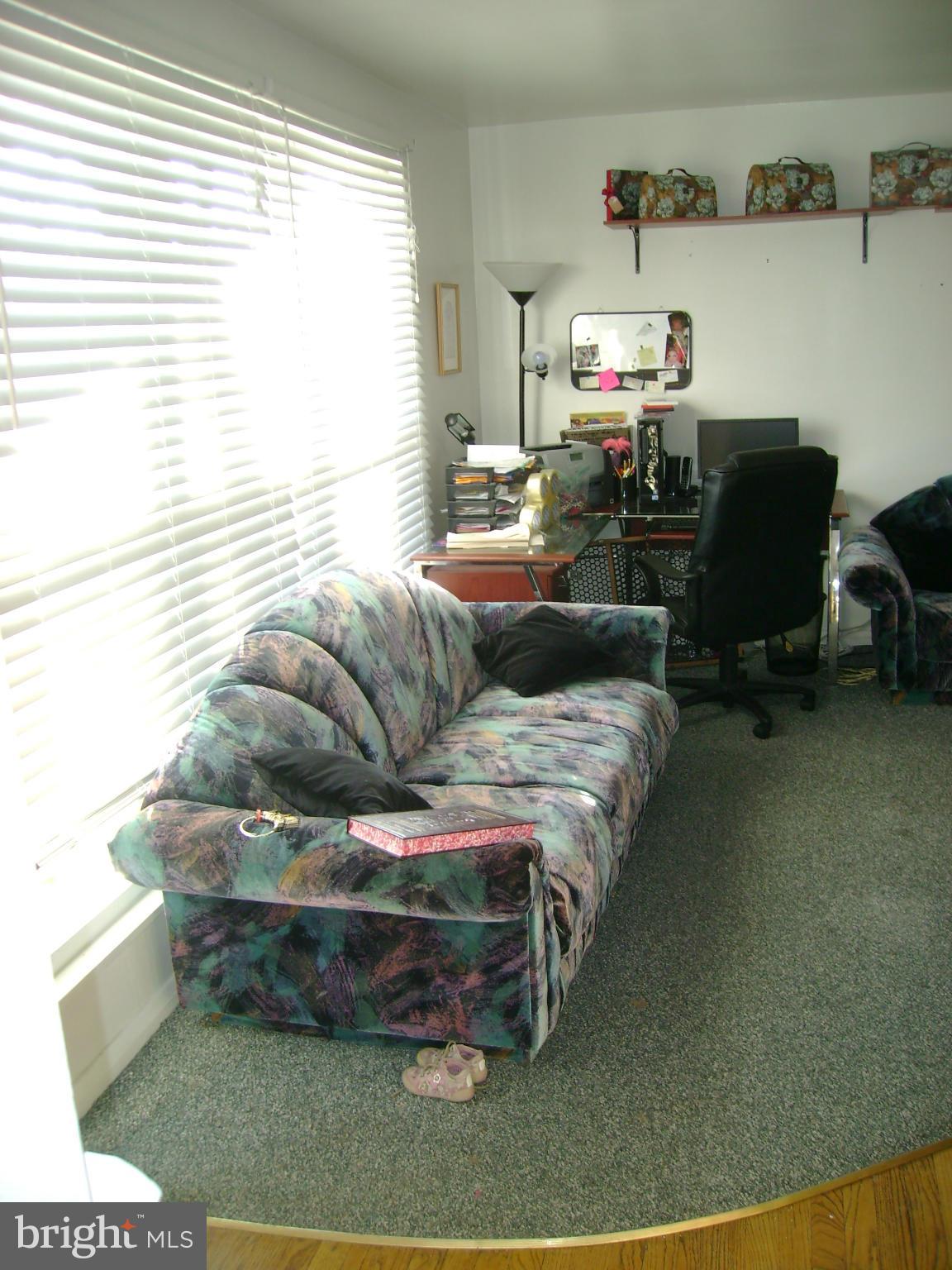 3218 Nerak Road Baltimore, MD 21208 - Photo 2 of 13 Living Room