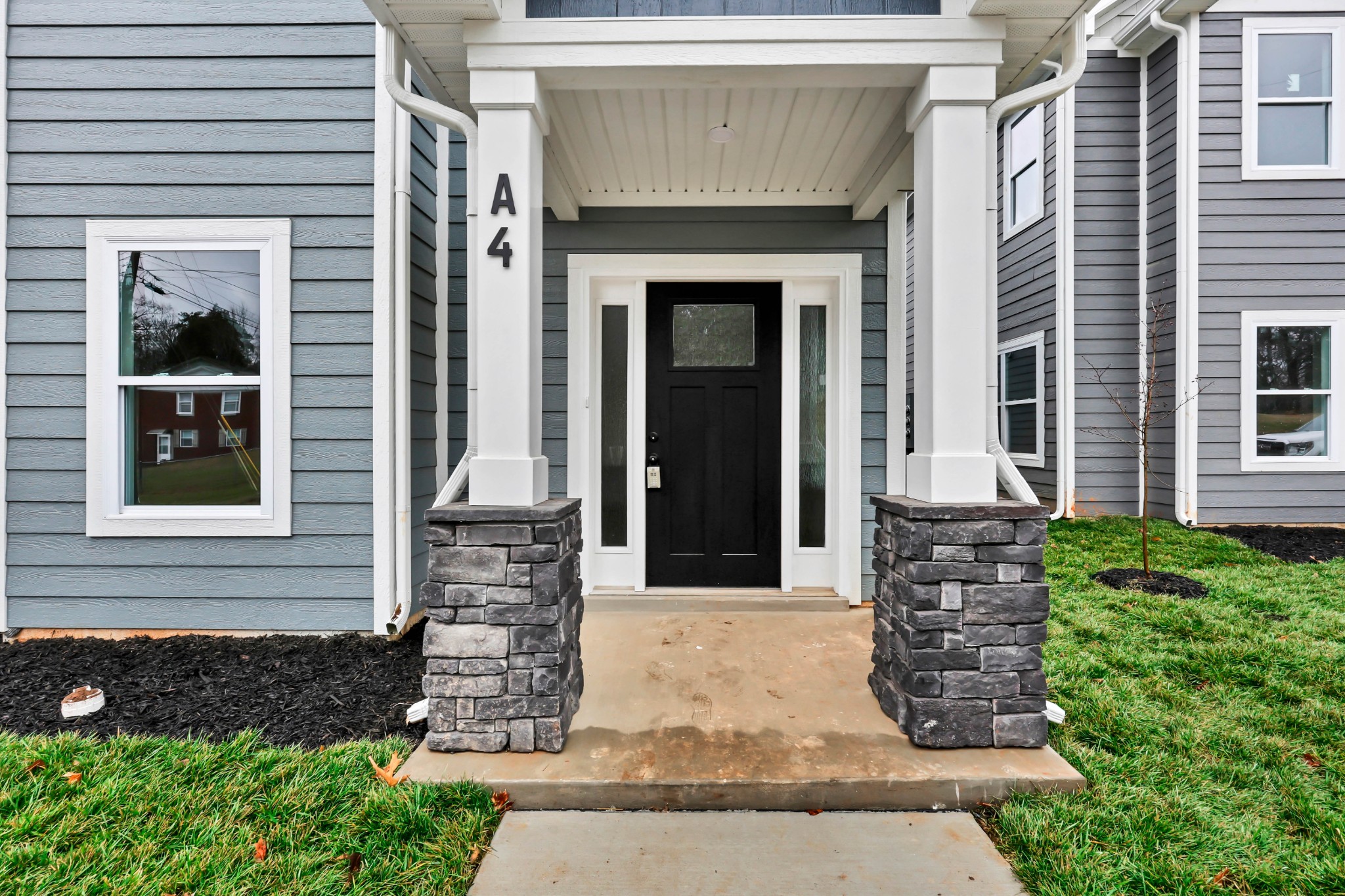 180 Clay Ridge Drive, Unit A4 Clarksville, TN 37040 - Photo 3 of 26 a front view of a house