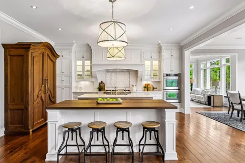 $2,350,000 | 730 Lanewood Lane North, Plymouth, MN 55447