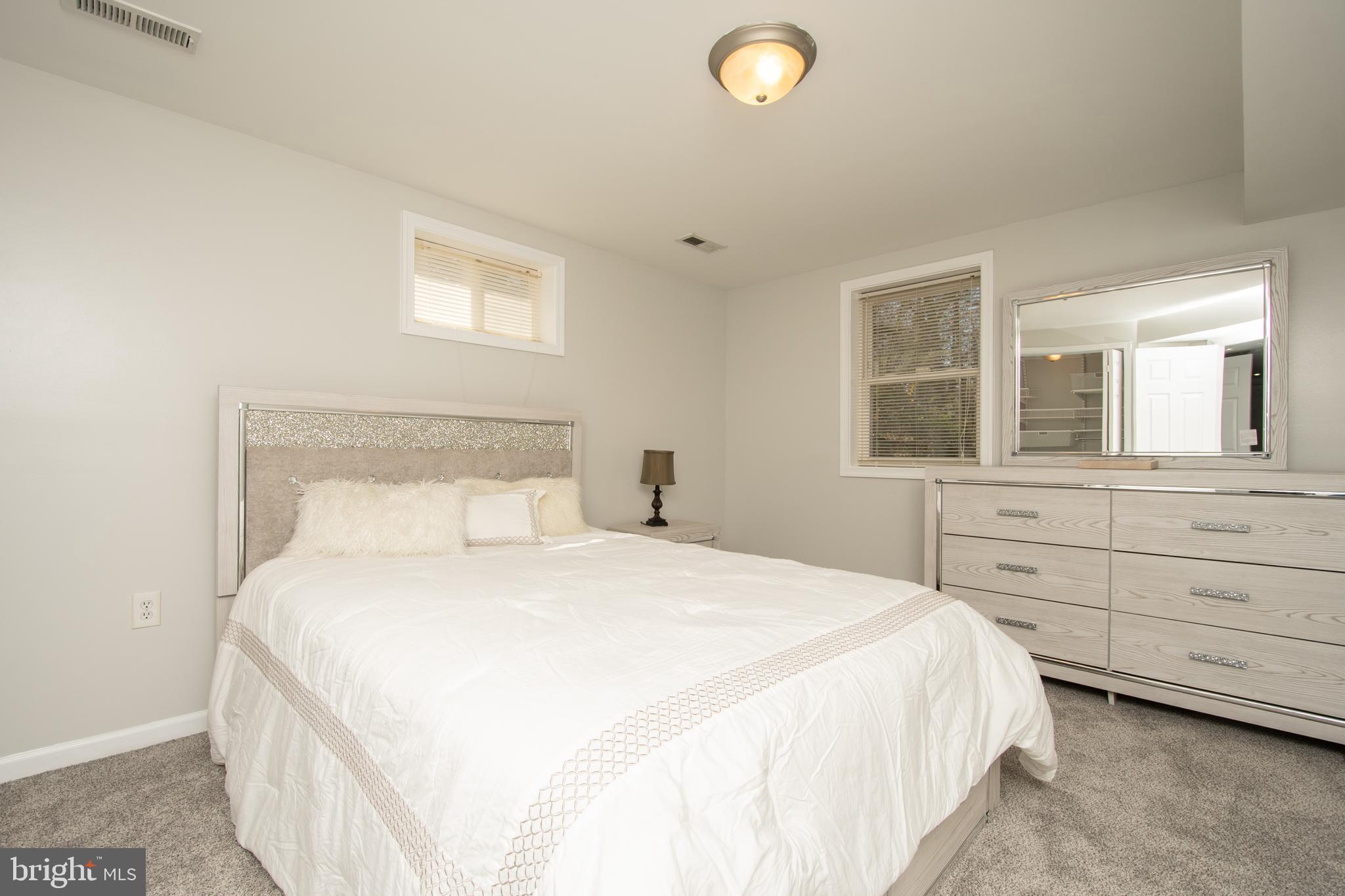 1609 Thomas Road Fort Washington, MD 20744 - Photo 15 of 27 View pf 4th bedroom with King size bed lwr lvl