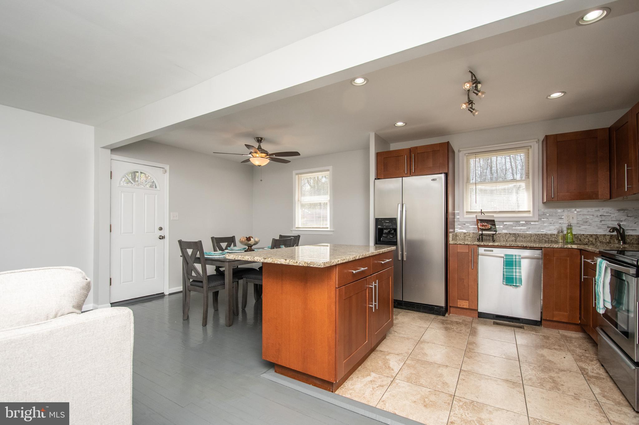 1609 Thomas Road Fort Washington, MD 20744 - Photo 7 of 27 View of Kitchen with new backsplash