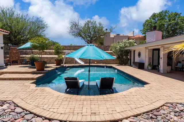 a view of outdoor space yard and patio