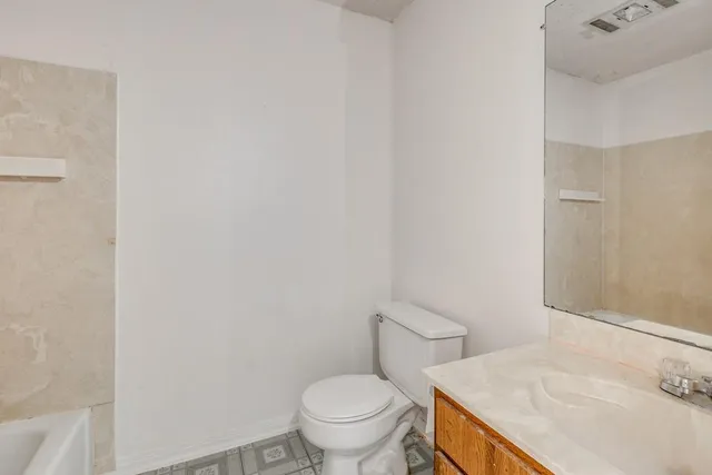 $1,250 | 55 Brandon Hall Drive, Unit B, Destrehan, LA 70047