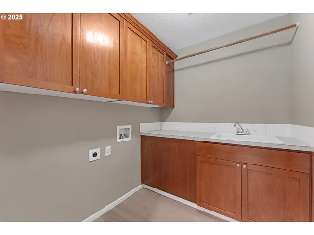 $894,900 | 4920 Northwest 146th Place, Portland, OR 97229