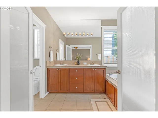 $894,900 | 4920 Northwest 146th Place, Portland, OR 97229