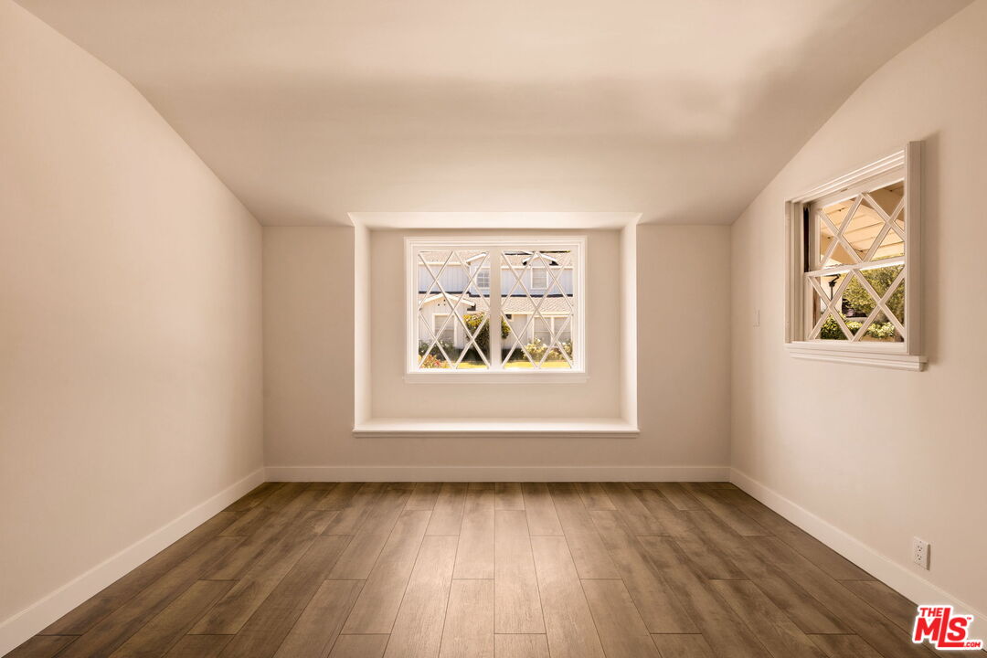 2158 Stradella Road Los Angeles, CA 90077 - Photo 22 of 28