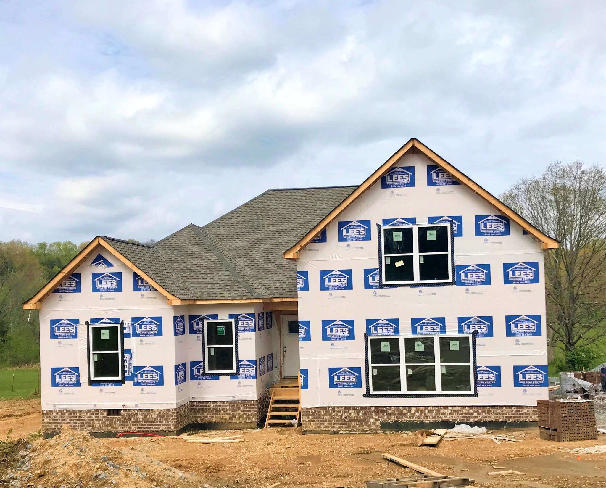 3035 Gideon Road Greenbrier, TN 37073 - Photo 1 of 1 a front view of a house with a yard