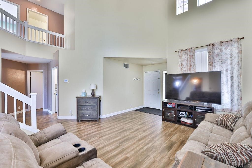 2405 Eastridge Loop Chula Vista, CA 91915 - Photo 6 of 59